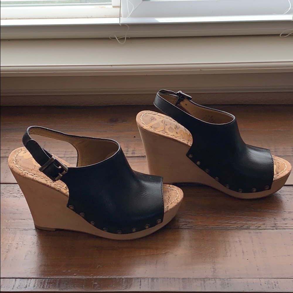 Sam Edelman Camilla black leather wedge size 7.